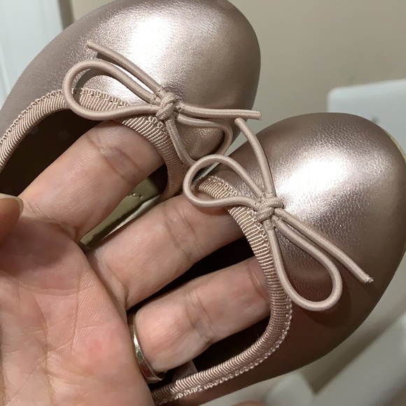 Blush Pink Toddler Flats with strap - Picture 6 of 7